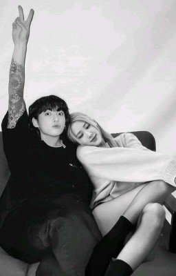 алый цветок 