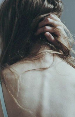 Девушка с голубыми глазами