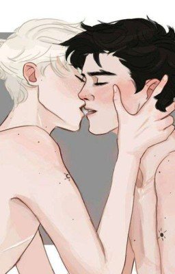 Красная нить на запястье