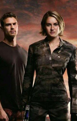 Дивергент: Жизнь Боль!