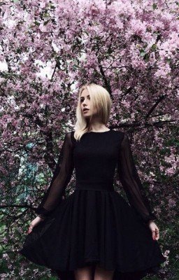 А жизнь пропахла болью и угаром