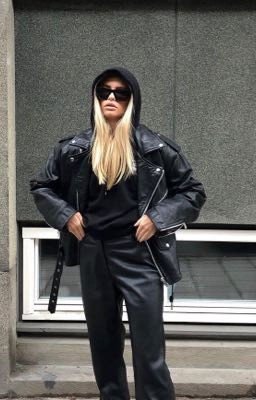 𝑀𝑒 𝑎𝑛𝑑 𝑚𝑦 𝑓𝑟𝑖𝑒𝑛𝑑𝑠🌏♥️