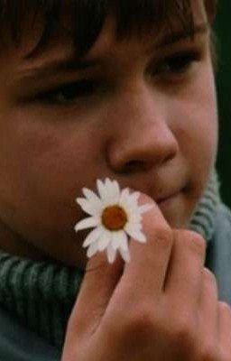 -Я рядом. // Тяпа. // Сволочи.