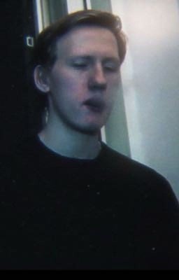 мной и алкоголем утешаешь свою боль