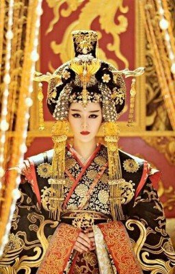 "Жена" императора