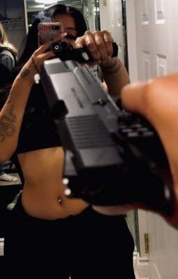 Обычная Девушка или Киллерша?