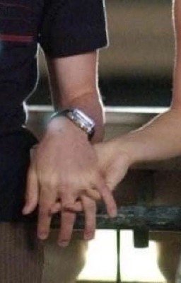  Я не останусь у тебя.