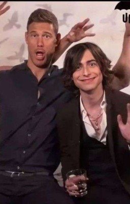 Параллели но одинаковые /Академия Амбрелла😇 