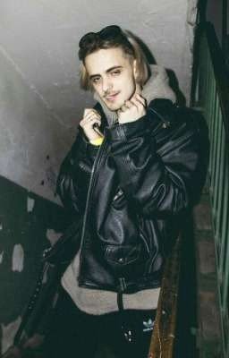 девочка из школы