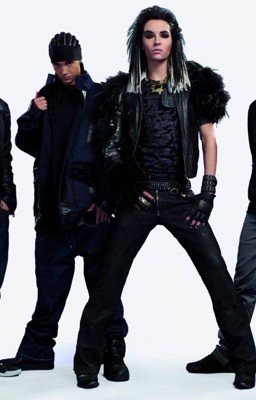 Любовь с каплей пиара. (Редактируется)