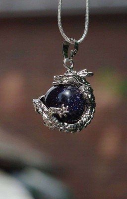 Проклятый кулон