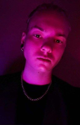 Девушка-Бармен Медведева