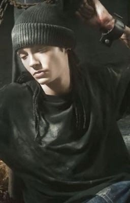 Я привязан к тебе. | том каулитц