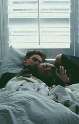 Стук в дверь и снова всё по кругу