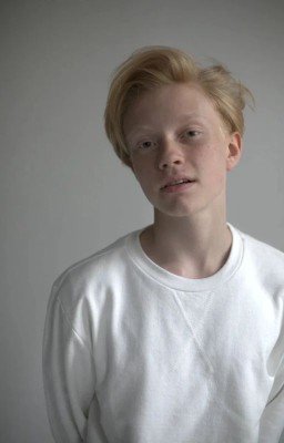 Люби только меня [Максим Титов]