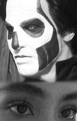 «...однажды она посмотрела в его разноцветные глаза и не смогла оторваться...»