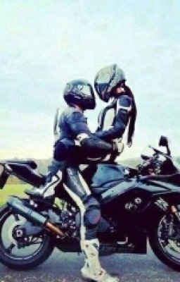 Твои руки-грели,глаза-убивали.(Полюби хоть кого-нибудь,дрянь!)