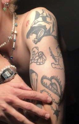 Его руки под моей рубашкой