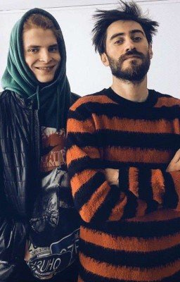 Рядом со мной