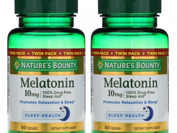 Nature's Bounty, Мелатонин, две упаковки, 10 мг, по 60 капсул в каждой