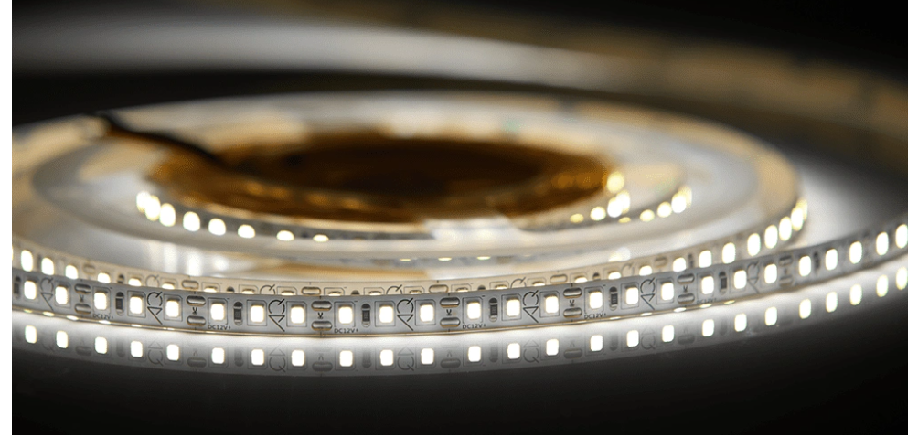 15.0304 Лента 120 диодов/ М.П. Ширина 8мм Нейтральный белый 4000-4400K 12V 9,6Вт/М AQ 