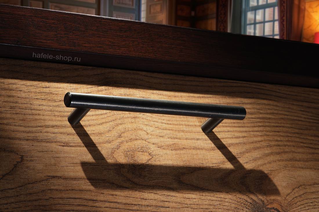 115.71.134 Ручка рейлинг 192 мм Бурая состаренная Металл Hafele