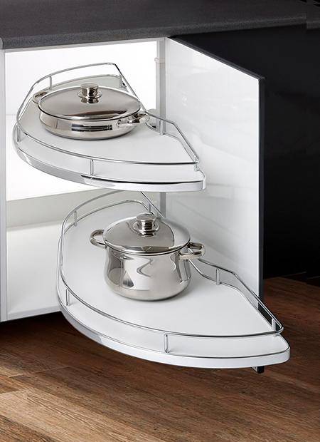 Механизм выкатной типа "лепесток" 900 мм бок. крепл. Хром с доводчиком 549.39.246 левый Hafele 