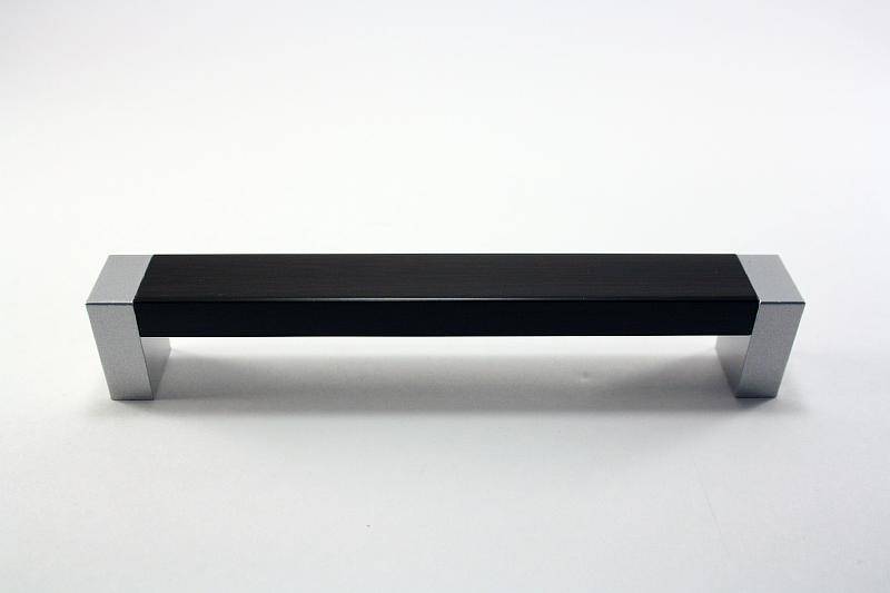 С18 Ручка скоба 128 мм Хром + дуб венге Пластик Алди