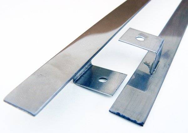 Планка для щита 10 мм (Слотекс) соединительная 600 Черный