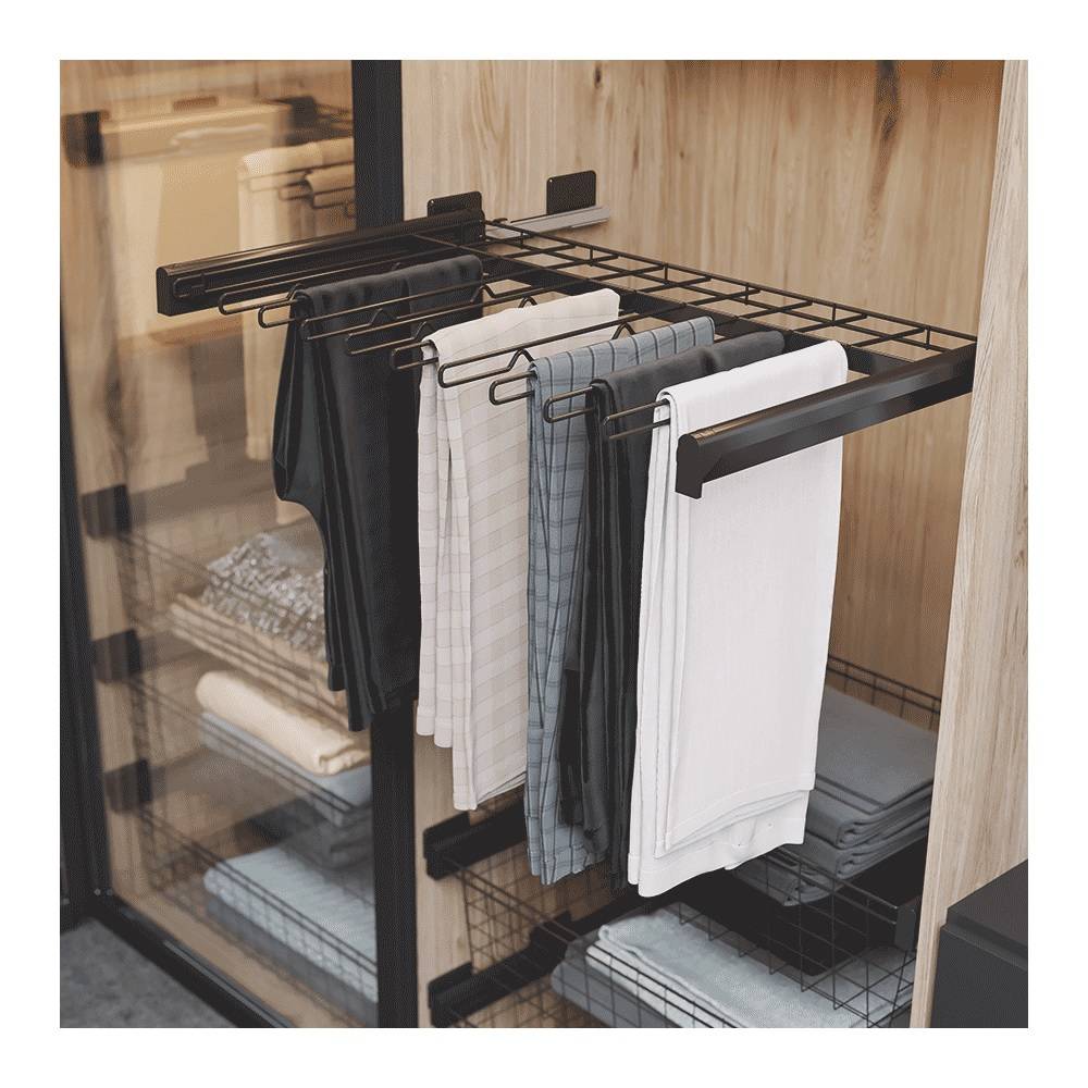 Выкатная вешалка для брюк L-480 900 мм черный WE29.0648.01.061+WE29.0649.01.061 REJS 