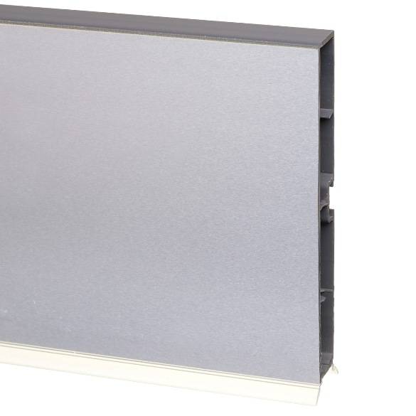 Цоколь кухонный ламинированный 150 мм 157L Мейджик алюминий блестящий 4 000 Rehau