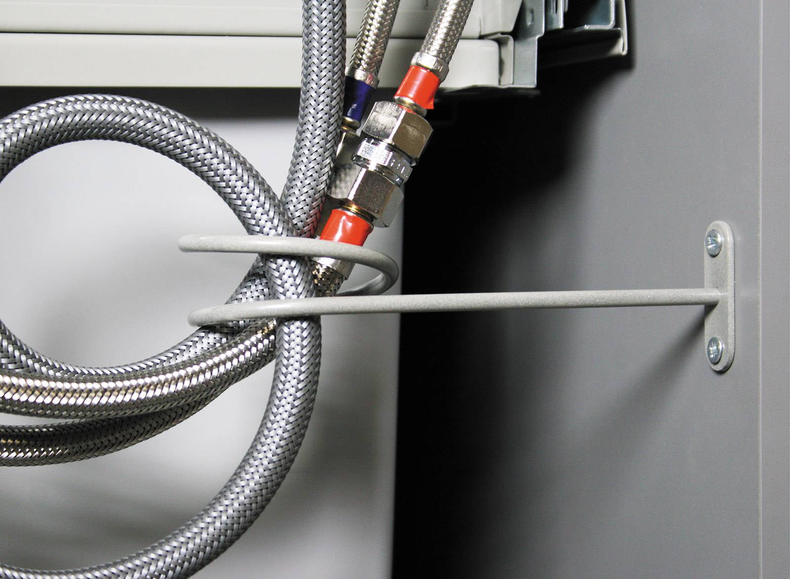  Кронштейн для шлангов металл оцинк