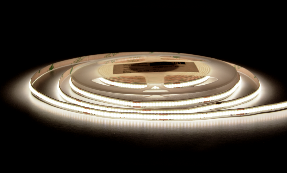 15.0330 Лента СОВ 480 диодов / п.м. ширина 5мм Нейтральный белый 4000-4400K 24V 9,6W AQ 