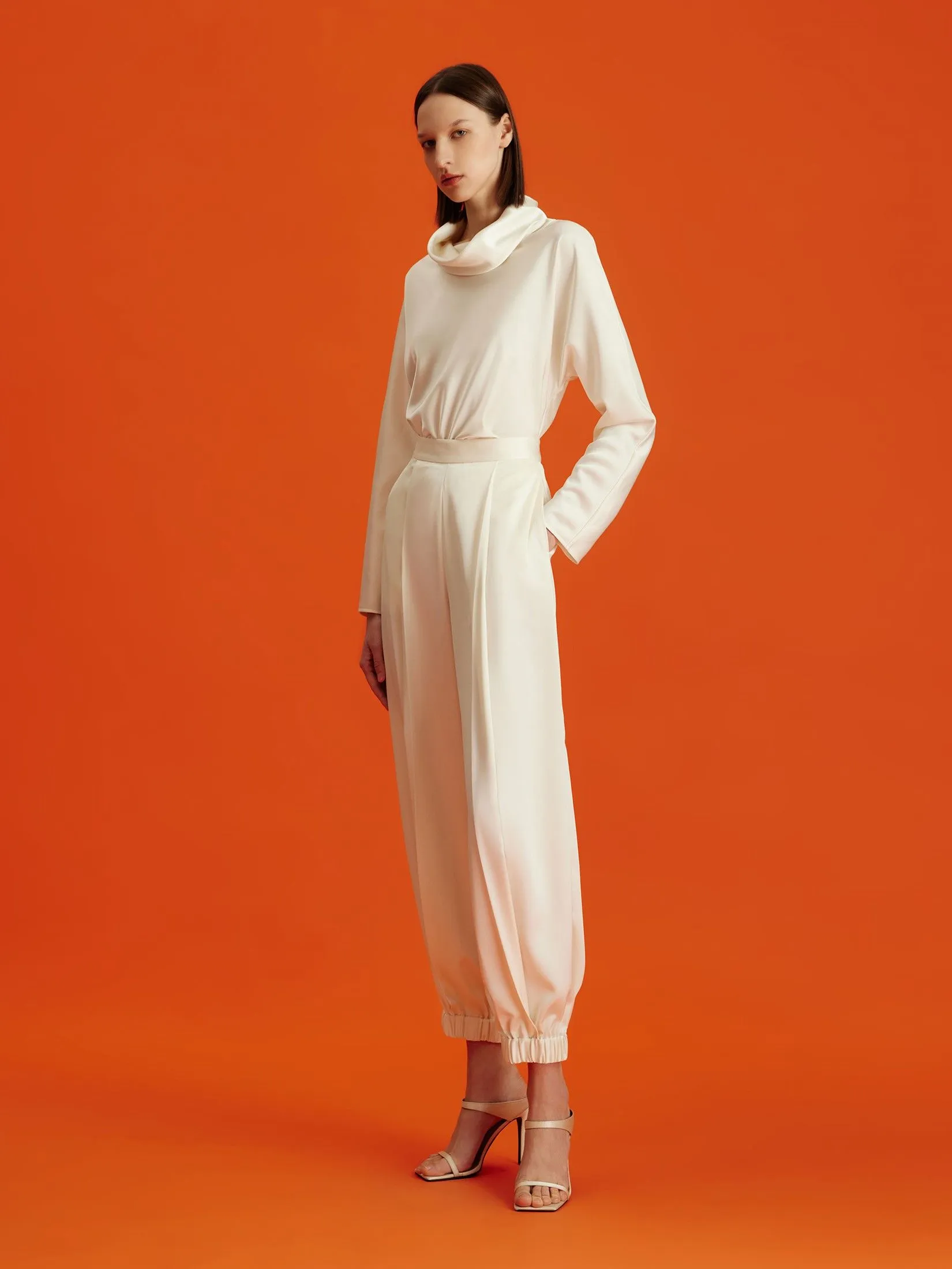 ASAVA (AW24 )Claudette Tapered Women Pants White ASAVA (AW24 )Claudette Tapered Women Pants White