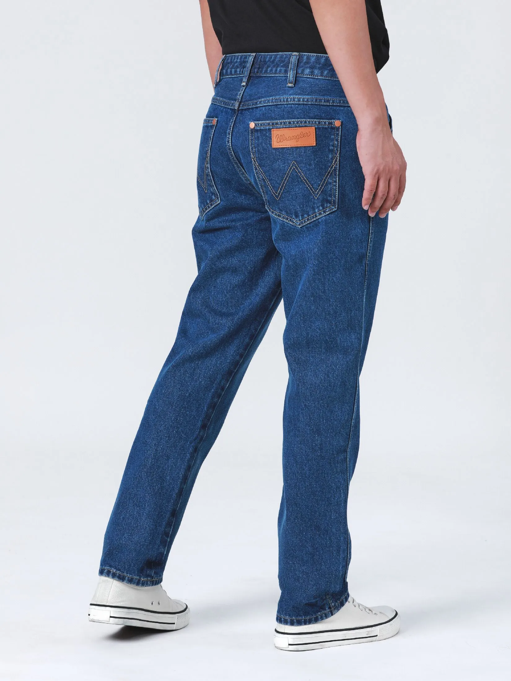WRANGLER Men's Jeans Mid Greensboro Fit Mid Indigo WRANGLER Men's Jeans Mid Greensboro Fit Mid Indigo