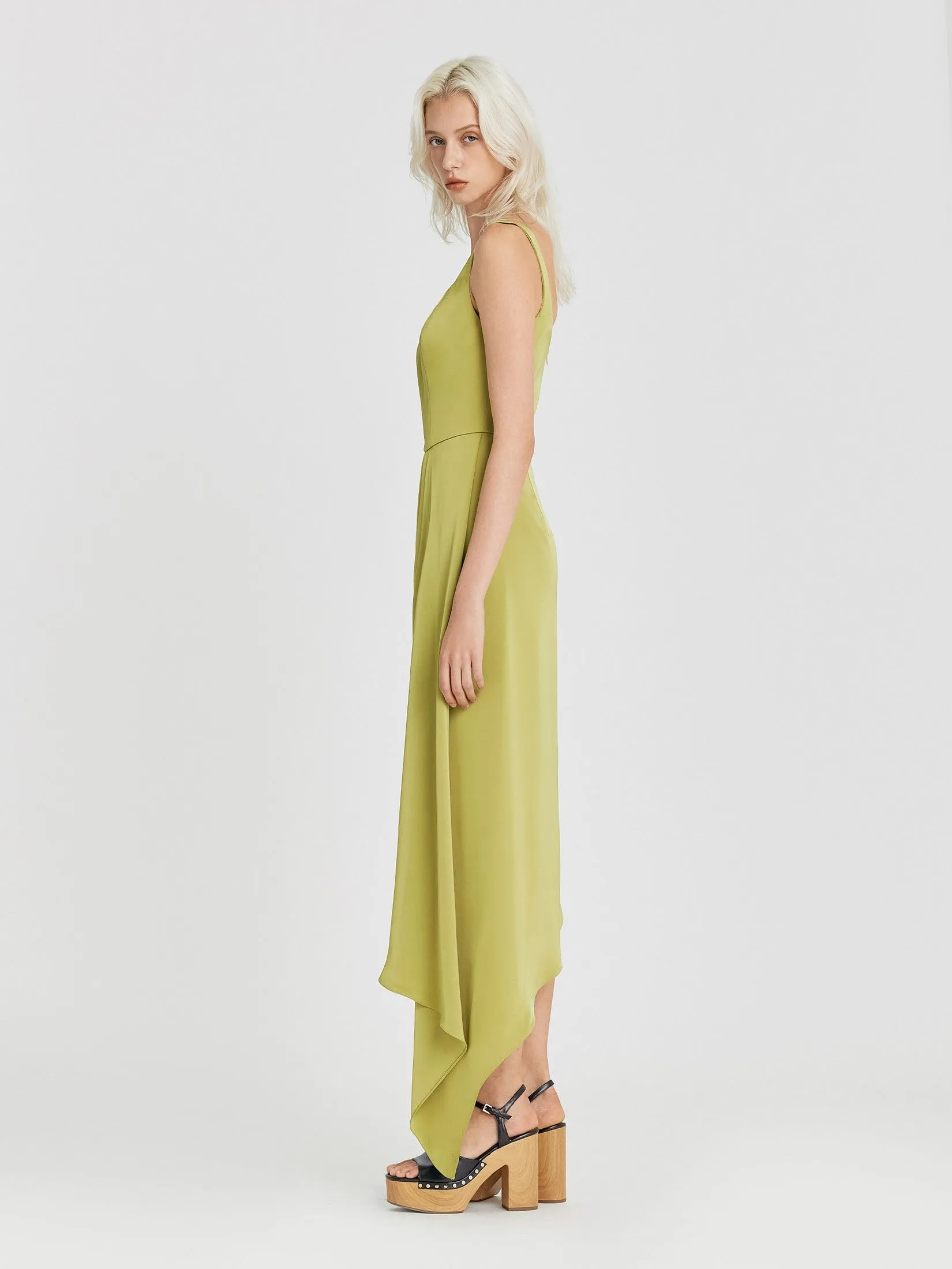 ASV (AW24)Zendaya Asymmetrical Women Dress Green ASV (AW24)Zendaya Asymmetrical Women Dress Green