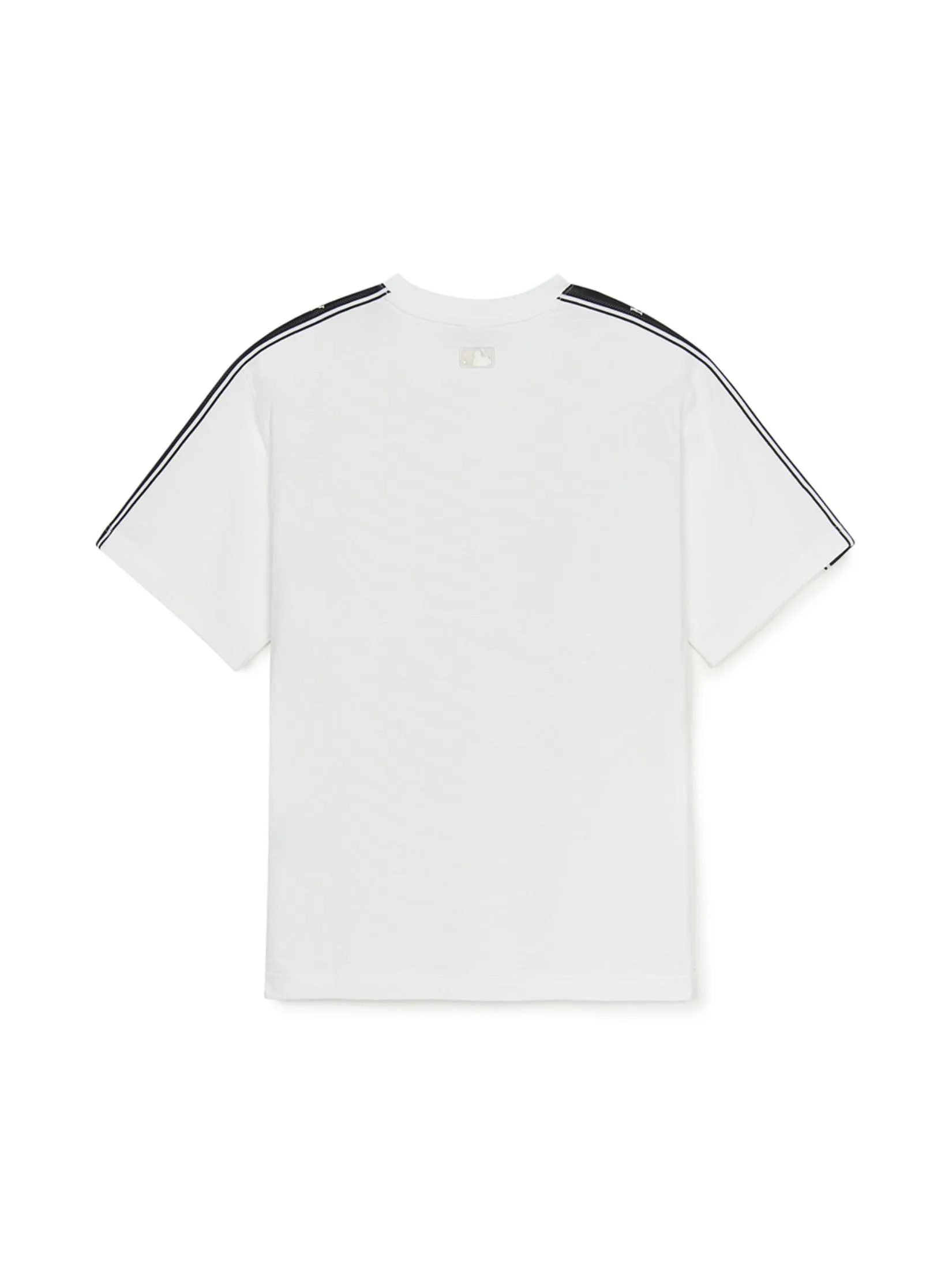 MLB Unisex Monogram Sportive Oversized-Fit T-Shirt Model 3ATSM1253 50WHS Off White MLB Unisex Monogram Sportive Oversized-Fit T-Shirt Model 3ATSM1253 50WHS Off White