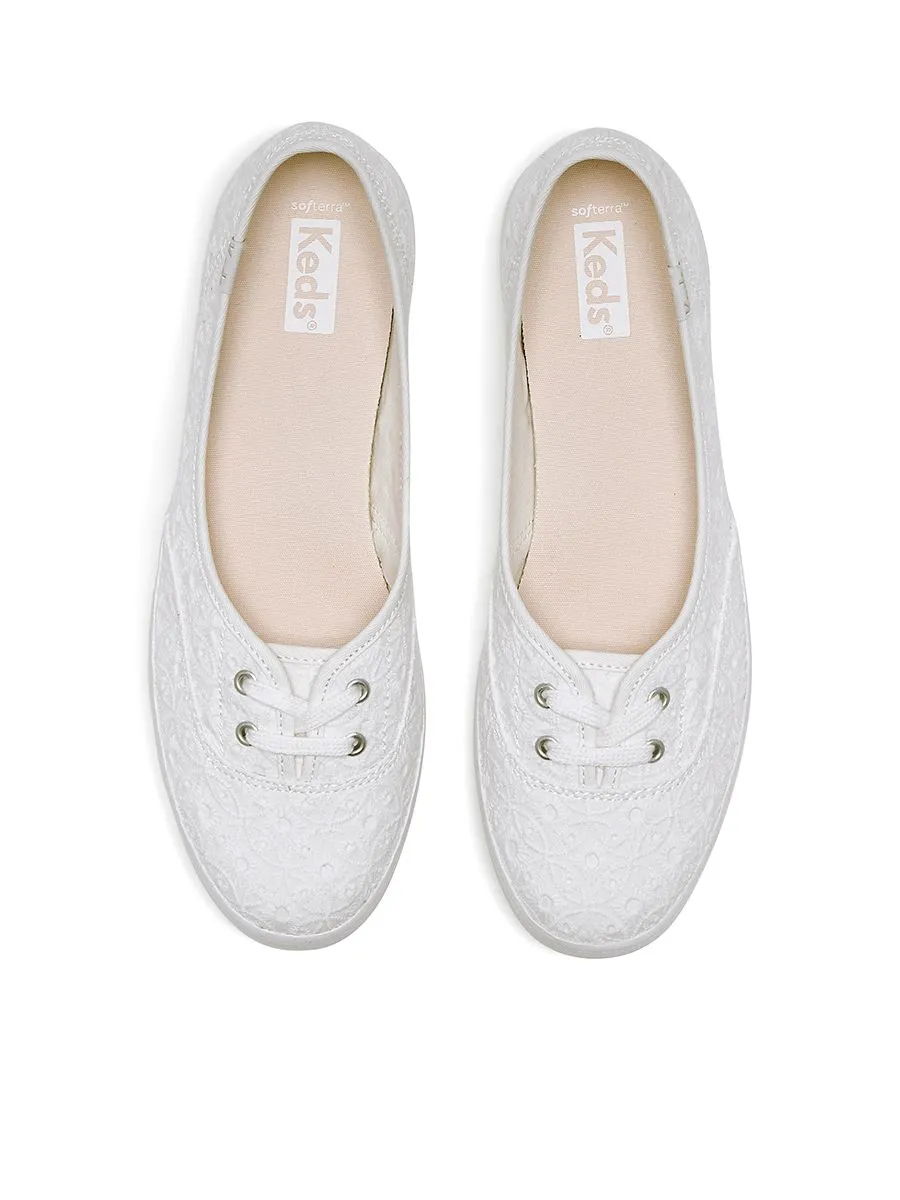 KEDS Women The Mini Eyelet White KEDS Women The Mini Eyelet White