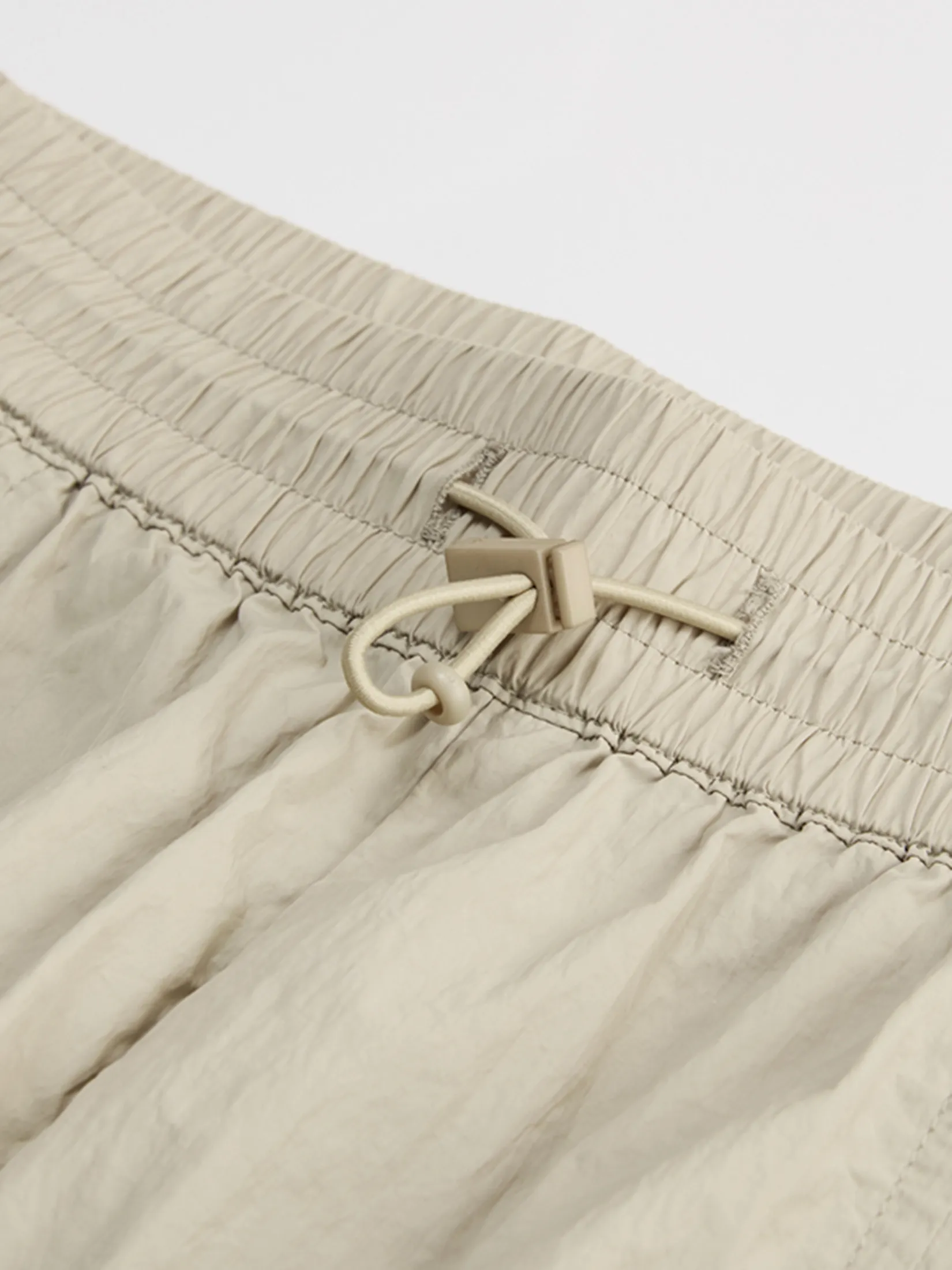 GIORDANO Women s Online Exclusive Elastic Waist Cargo Pants (Korea) Khaki GIORDANO Women s Online Exclusive Elastic Waist Cargo Pants (Korea) Khaki