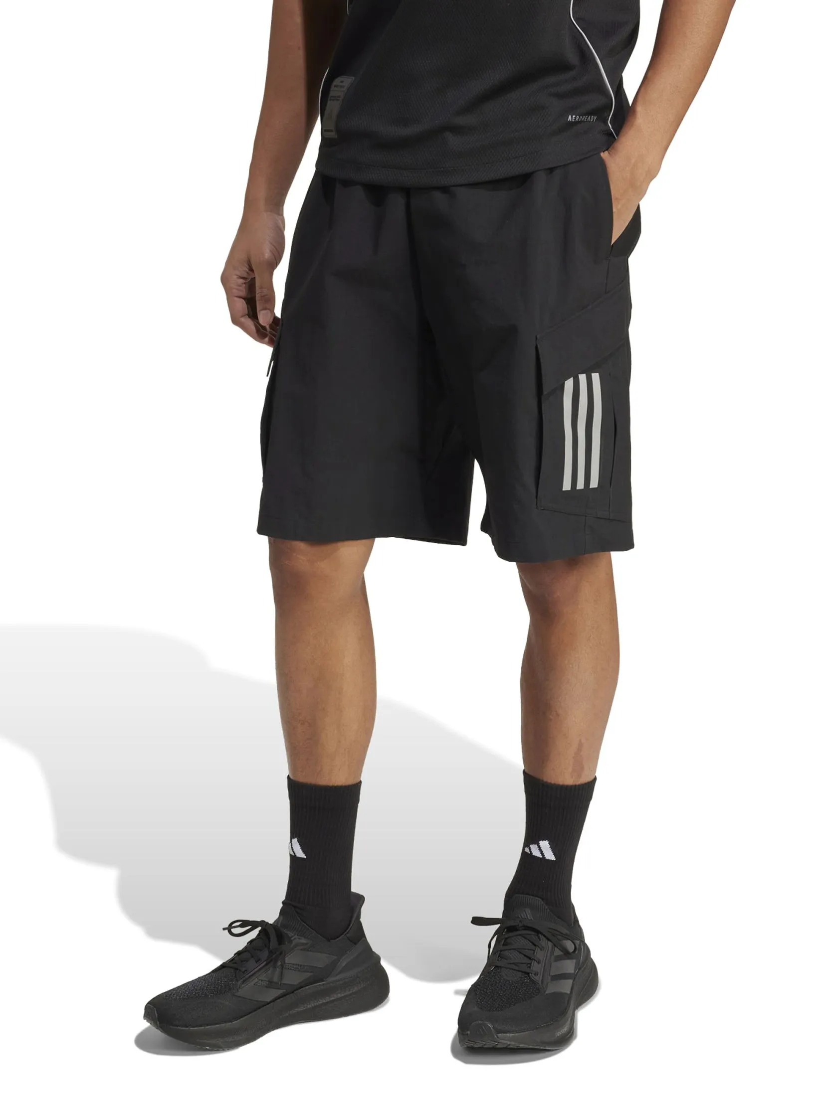 ADIDAS Men Shorts Mercedes AMG Petronas Formula One Team Mechanics Black / Reflective Silver ADIDAS Men Shorts Mercedes AMG Petronas Formula One Team Mechanics Black / Reflective Silver
