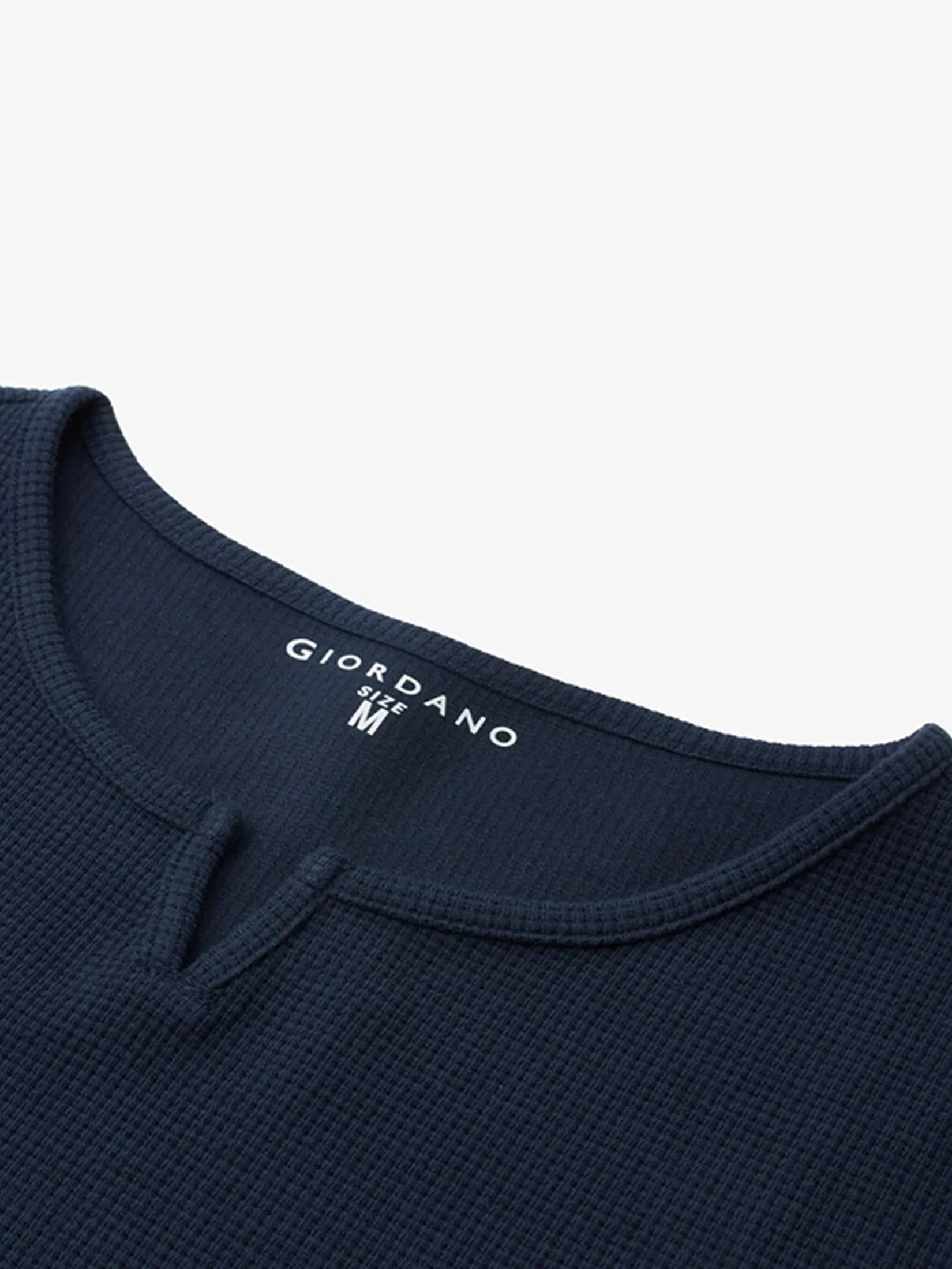 GIORDANO Women's Beau Monde Waffle Patchwork T-shirt Navy Blue GIORDANO Women's Beau Monde Waffle Patchwork T-shirt Navy Blue