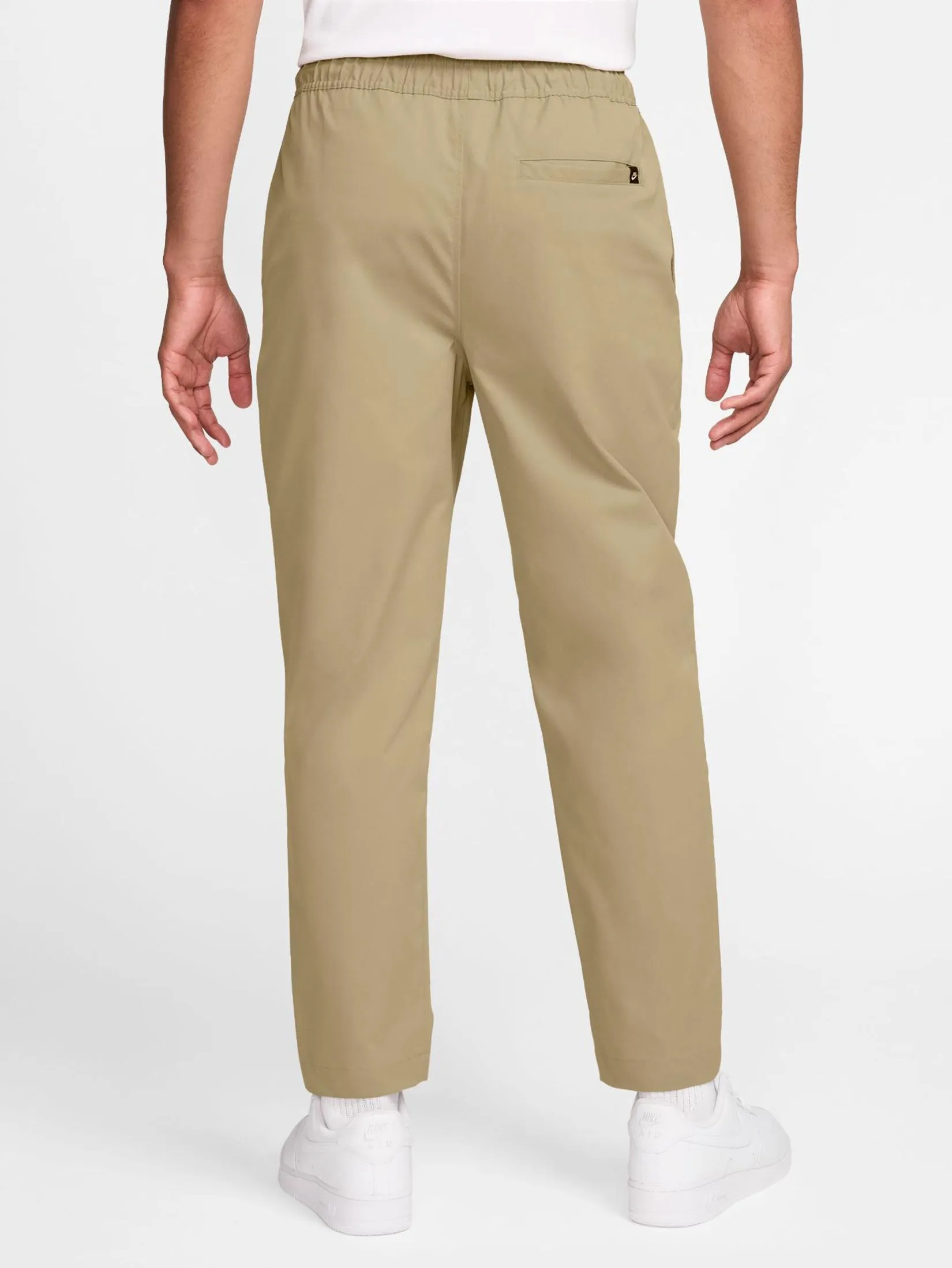 NIKE Men Joggers Club Woven Tapered NIKE Men Joggers Club Woven Tapered
