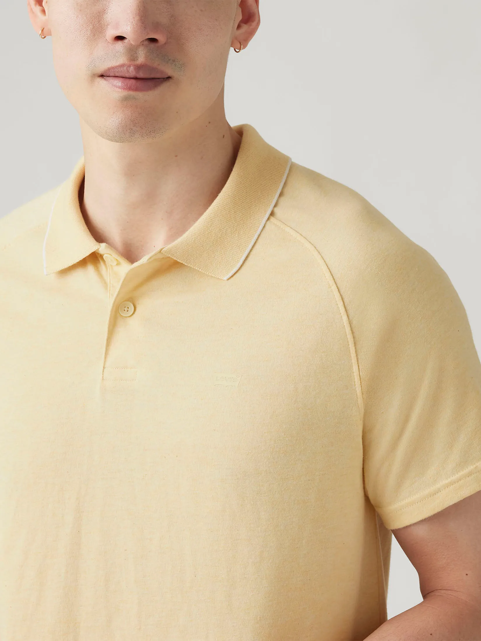 LEVI'S Men s Shoreline Tech Polo Neutral LEVI'S Men s Shoreline Tech Polo Neutral