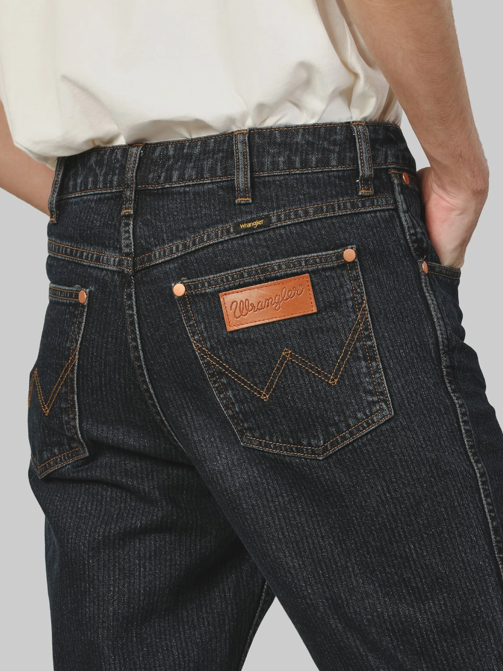 WRANGLER Men's Jeans Casey Jones Collection Mid MWZ Fit Dark Indigo WRANGLER Men's Jeans Casey Jones Collection Mid MWZ Fit Dark Indigo