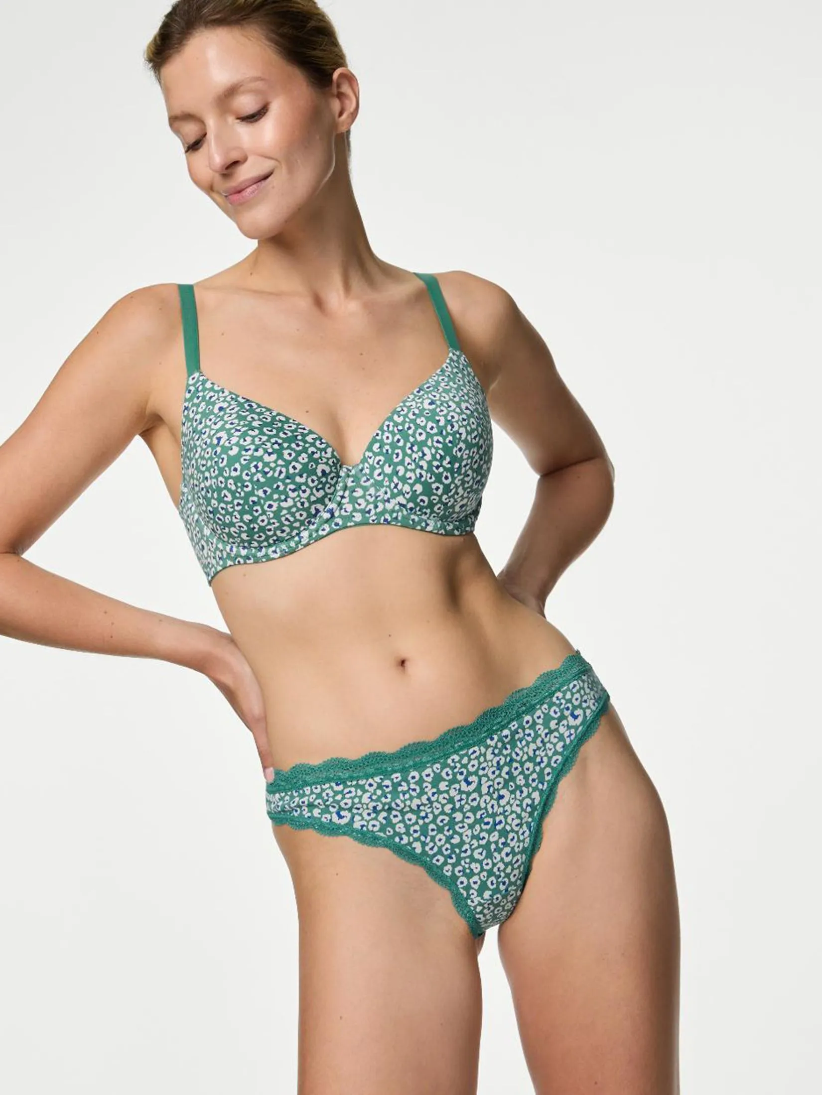 MARKS & SPENCER Women T-Shirt Bra 3pk Cotton Rich Wired Sea Green MARKS & SPENCER Women T-Shirt Bra 3pk Cotton Rich Wired Sea Green