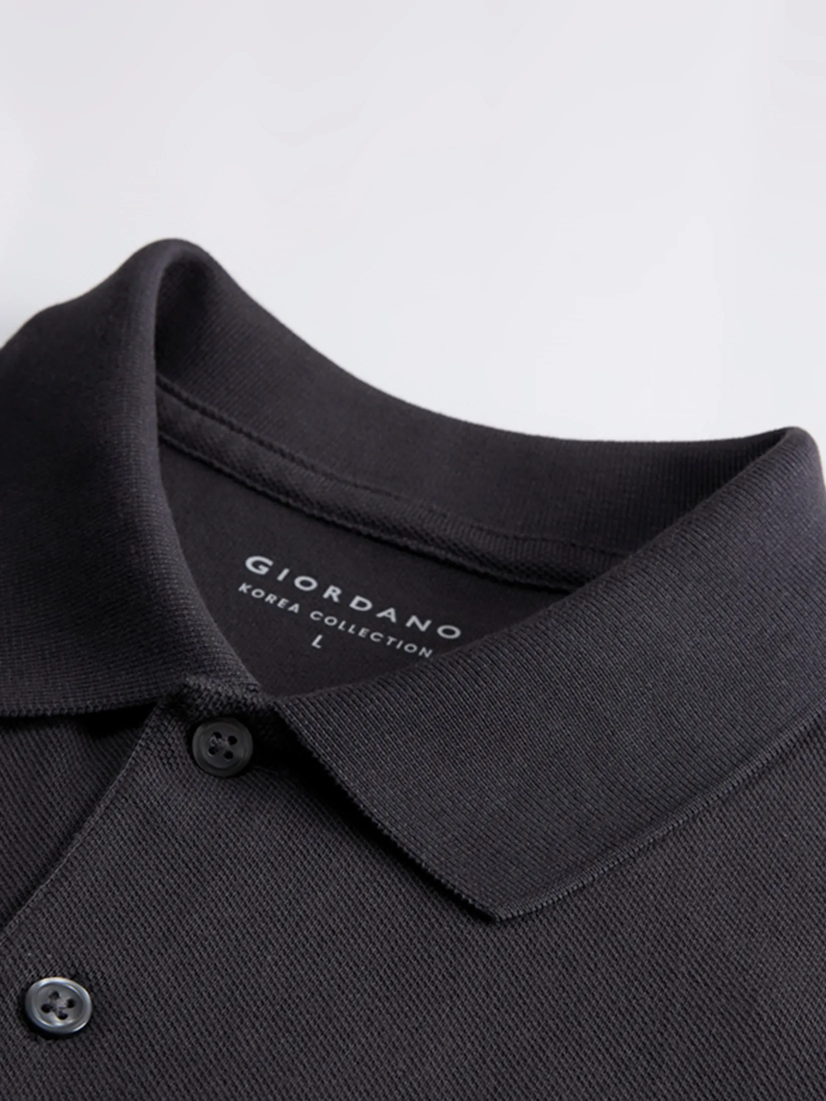 GIORDANO Men s Online Exclusive Pique Polo Shirt (Korea) Carbon Grey GIORDANO Men s Online Exclusive Pique Polo Shirt (Korea) Carbon Grey