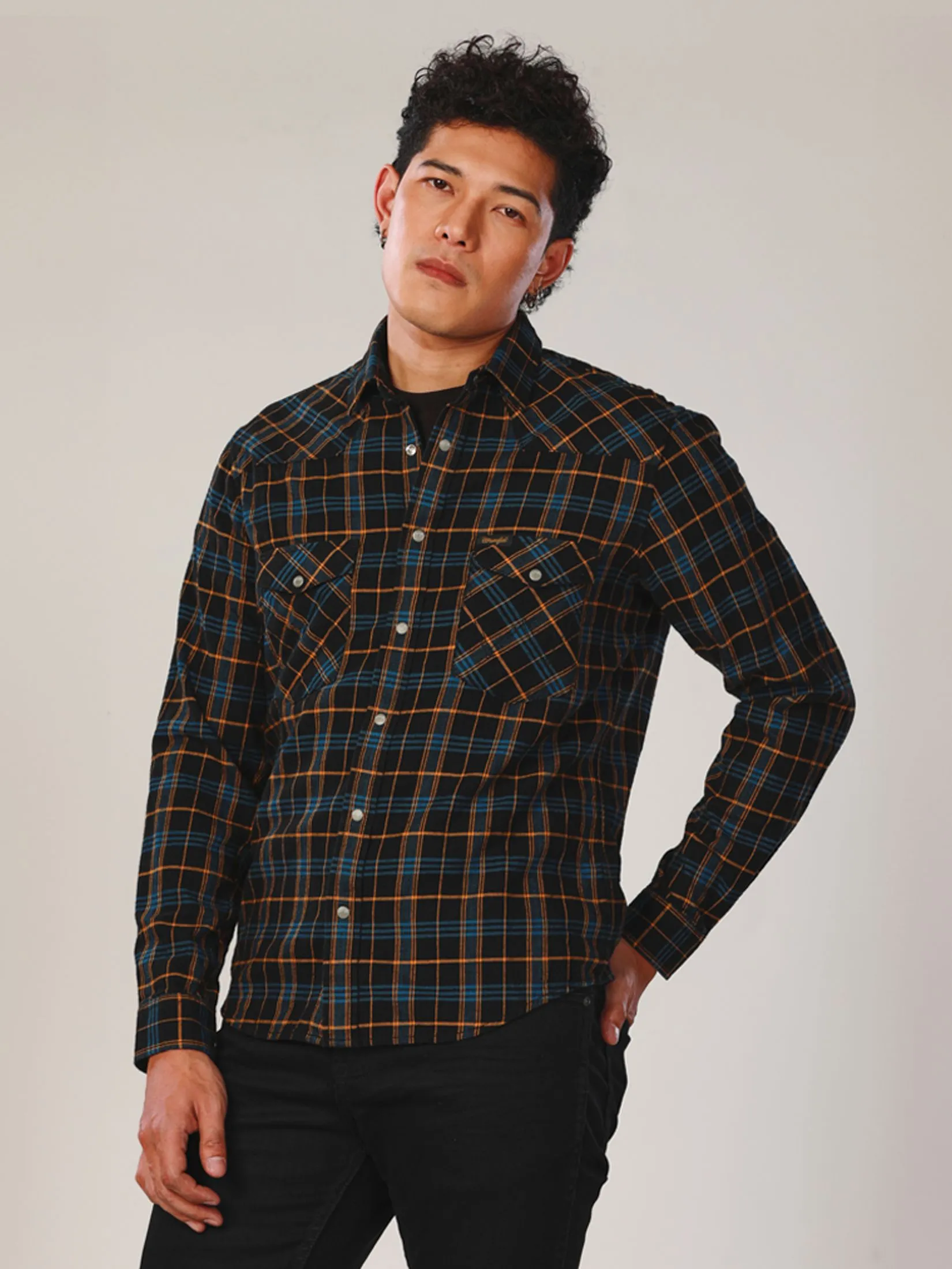 WRANGLER Men's Shirt Long Sleeve Everyday with Wrangler Collection Slim Fit Navy WRANGLER Men's Shirt Long Sleeve Everyday with Wrangler Collection Slim Fit Navy