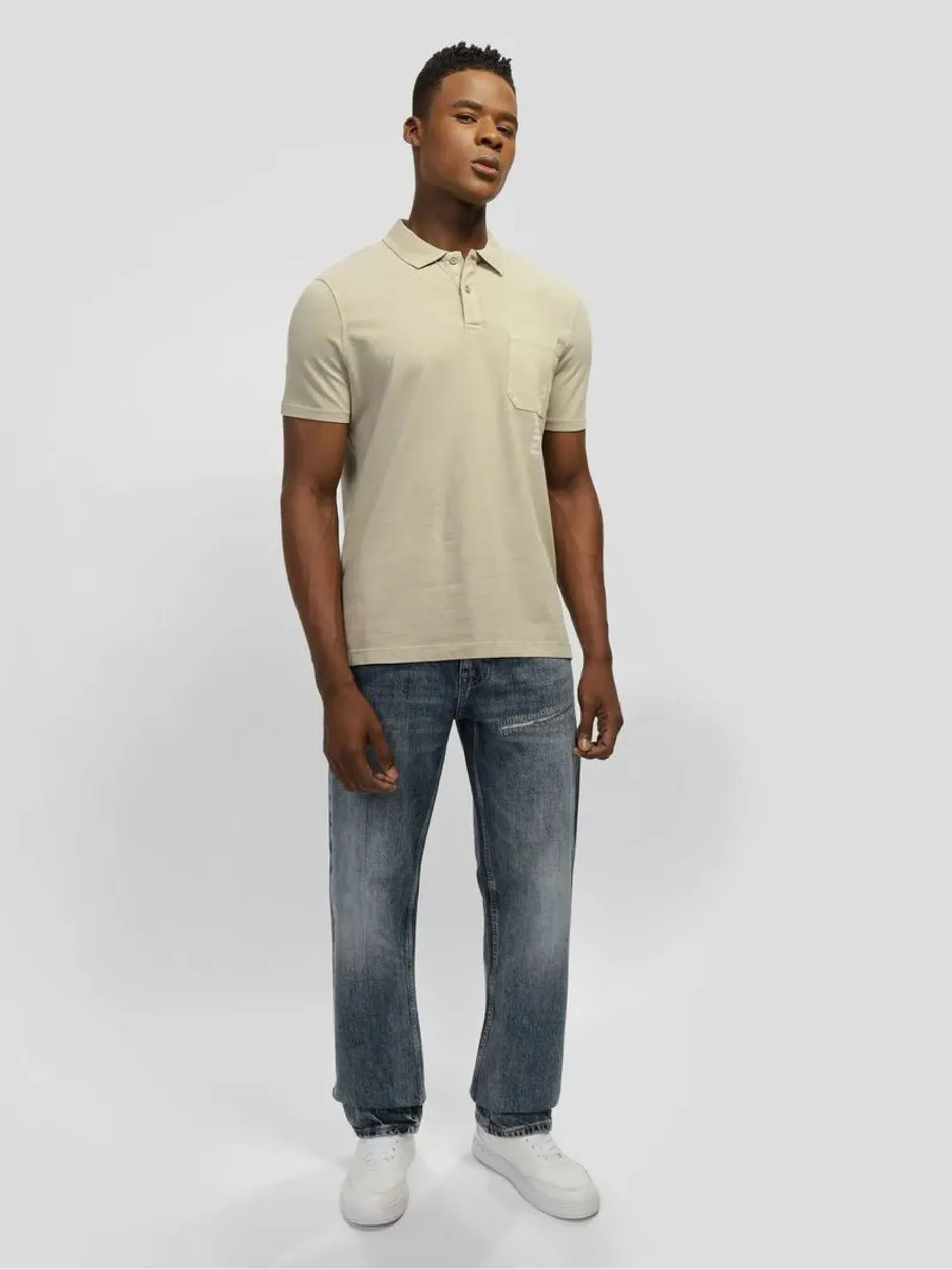 GUESS MEN Damon Straight Jeans - Denim GUESS MEN Damon Straight Jeans - Denim