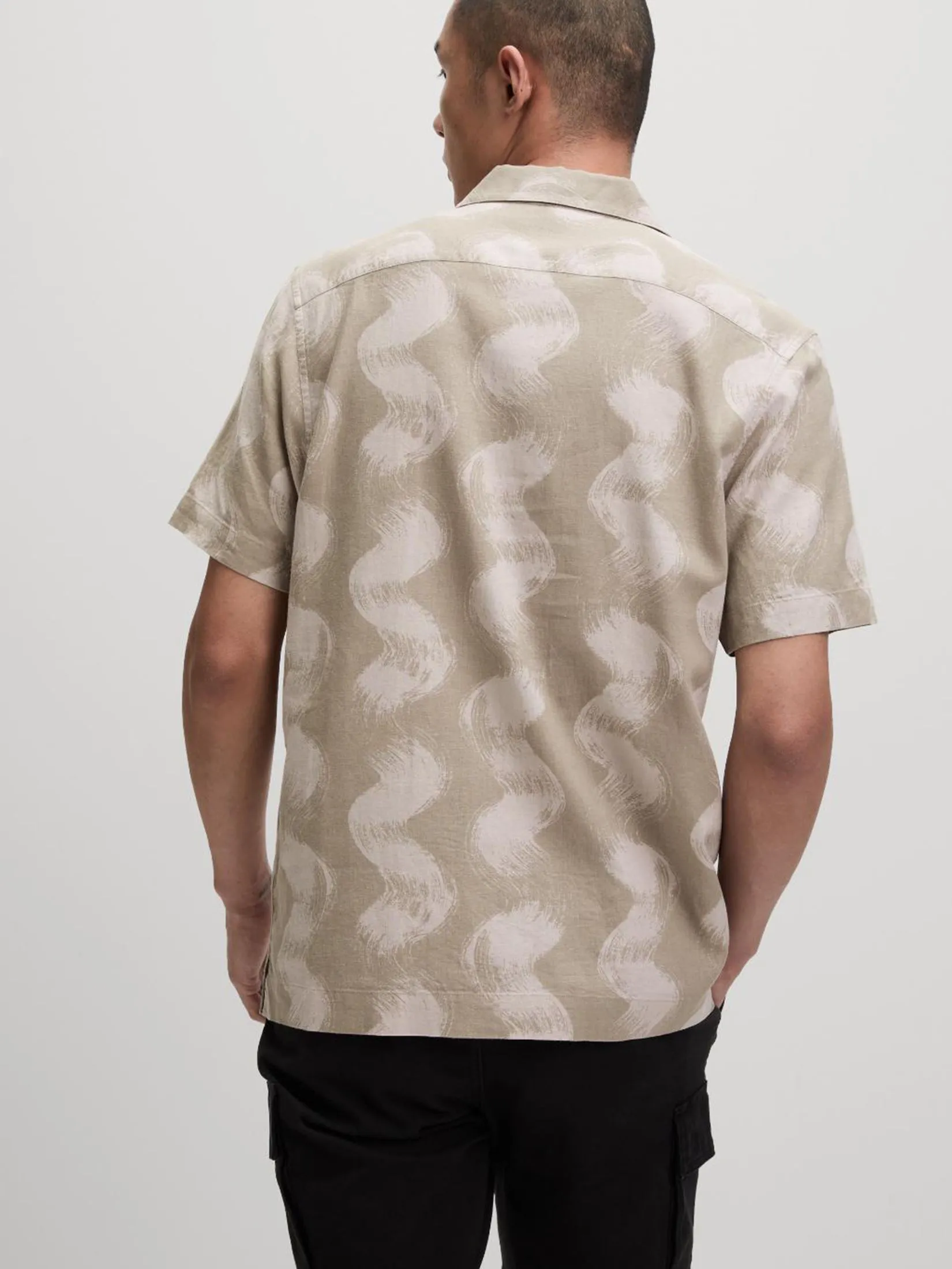 MARKS & SPENCER Men Shirt Linen Rich Cuban Collar Wave Print MARKS & SPENCER Men Shirt Linen Rich Cuban Collar Wave Print