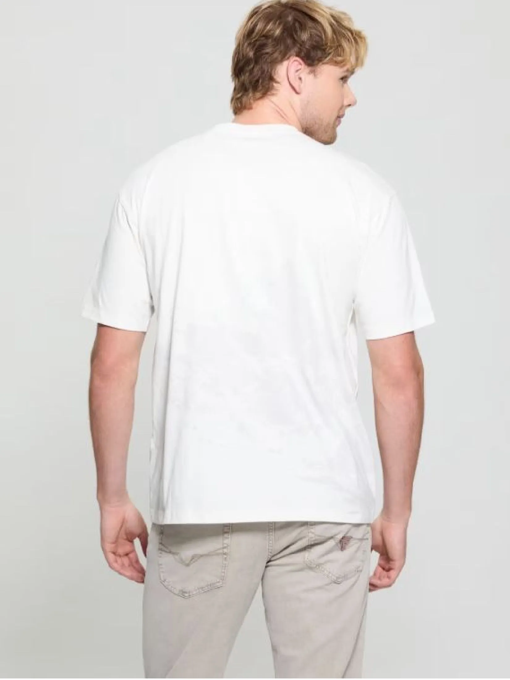 GUESS GUESS MEN Kocha Casual  T-Shirt  Z5GI05I3Z14  -  White GUESS GUESS MEN Kocha Casual  T-Shirt  Z5GI05I3Z14  -  White